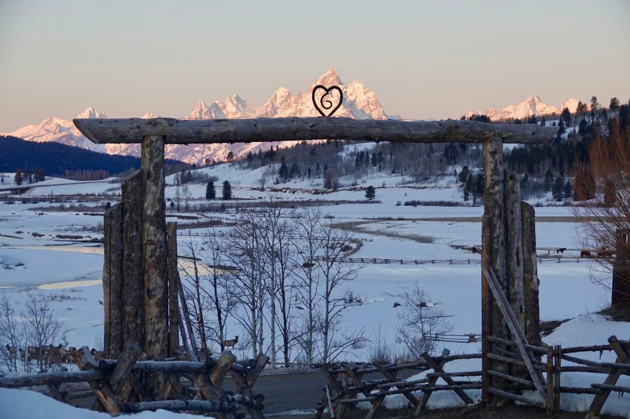 Heart Six Ranch Villa Moran Bagian luar foto